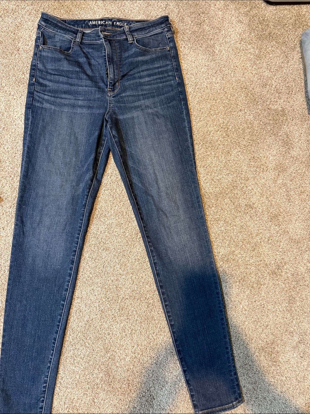 American Eagle Outfitters Women’s Dark Wash Skinny Jeans